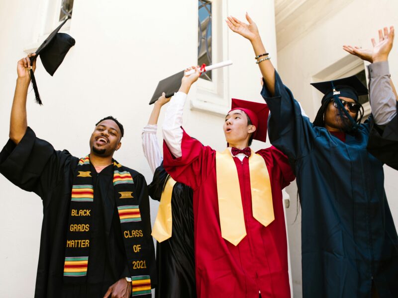 Fully Funded Undergraduate Scholarships in France